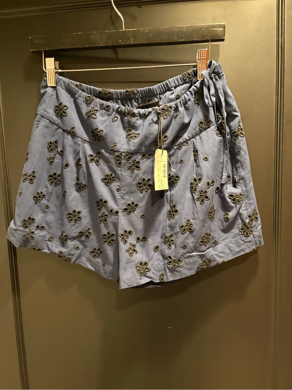 Hatch eyelet Embroidered Tie-draw string Shorts size 0 - 4 nwt Anthropolgie